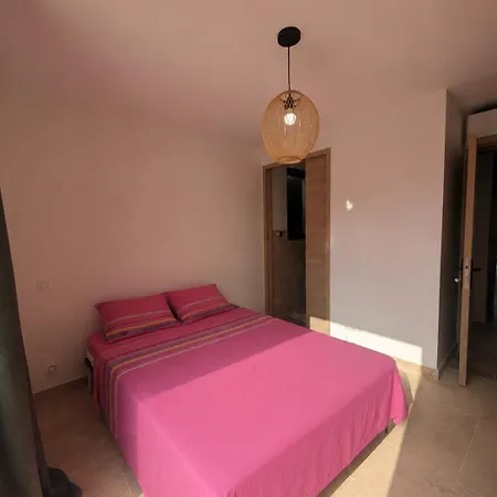 Villa Nouvelle Villa, Piscine, Vue Montagne *
